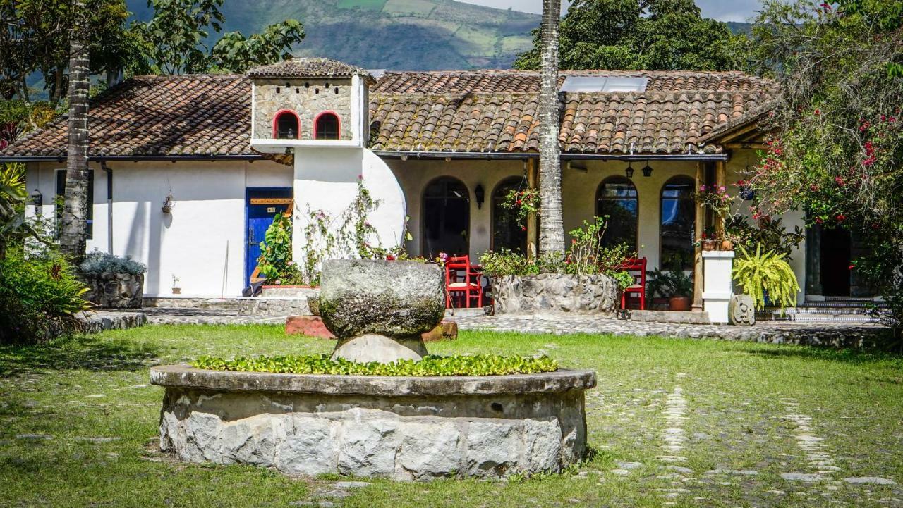 Hosteria Museart Pantavi Tumbabiro Екстер'єр фото